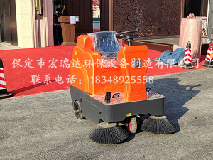 北京昌平小區使用保定宏瑞達電動清掃車案例